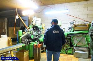 Zlikwidowana jedna z największych fabryk nielegalnych papierosów