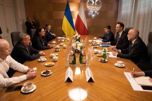 Minister Waldemar Buda: pomoc Ukrainie, wzrost wymiany handlowej i wsparcie przedsiębiorców polskich na Ukrainie to nasze priorytety