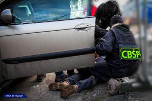 Rozbity gang specjalizujący się w nielegalnym obrocie lekami