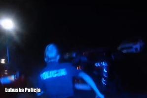 [VIDEO] Nocna szarża ulicami miasta. Kierowca po narkotykach zatrzymany po pościgu