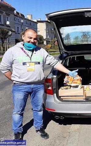 Jawor. Policjanci wsparli akcję pomocy!