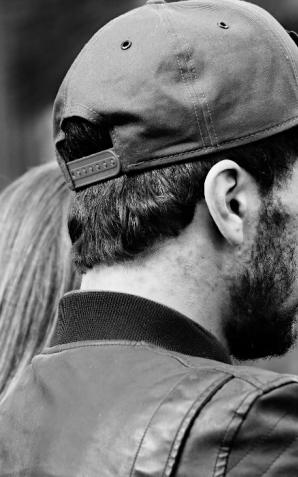 Policjanci ostrzegają! Uważajmy na oszustów działających metodą 