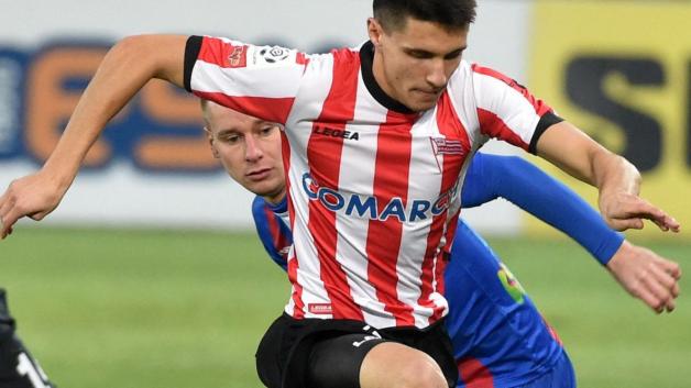 Bartosz Kapustka zaatakowany w dyskotece. Nie zagra z Piastem