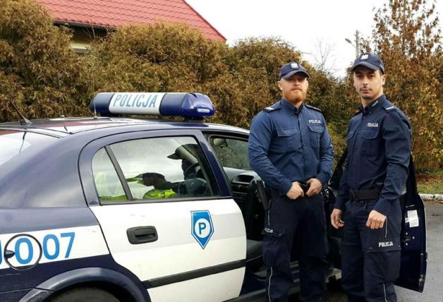 Poznań – Policjanci uratowali życie kobiecie