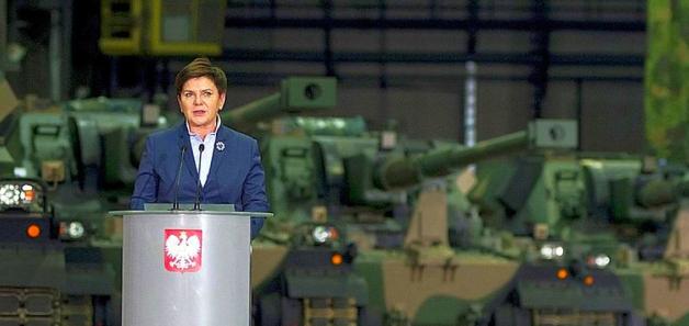 Premier Beata Szydło: Polski przemysł wojskowy realnie staje się jednym z kół zamachowych polskiej gospodarki