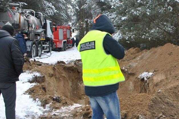 Łotysz kradł paliwo z rurociągu! 