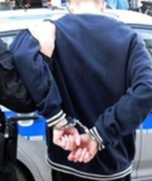 Areszt dla wnuka, który znęcał się nad dziadkami