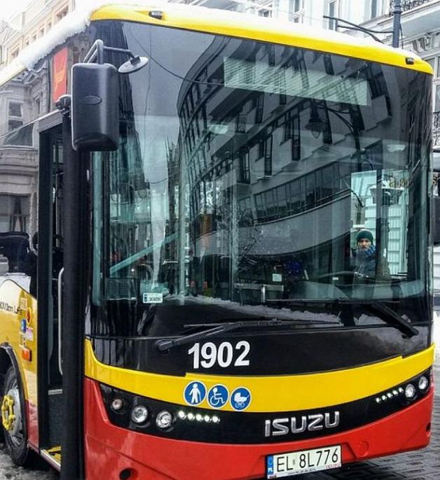 Nowe niskopodłogowe autobusy wyjeżdżają na ulice Łodzi